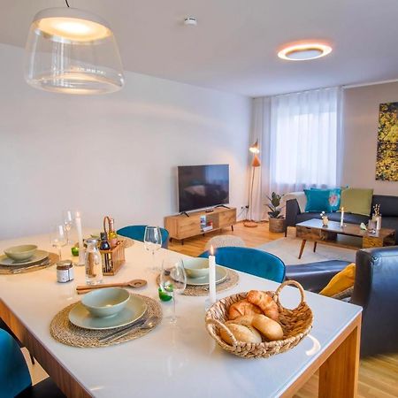 4-Room Luxury Apartment - Close To Central Station, Free Parking, Kitchen Leipzig Bagian luar foto